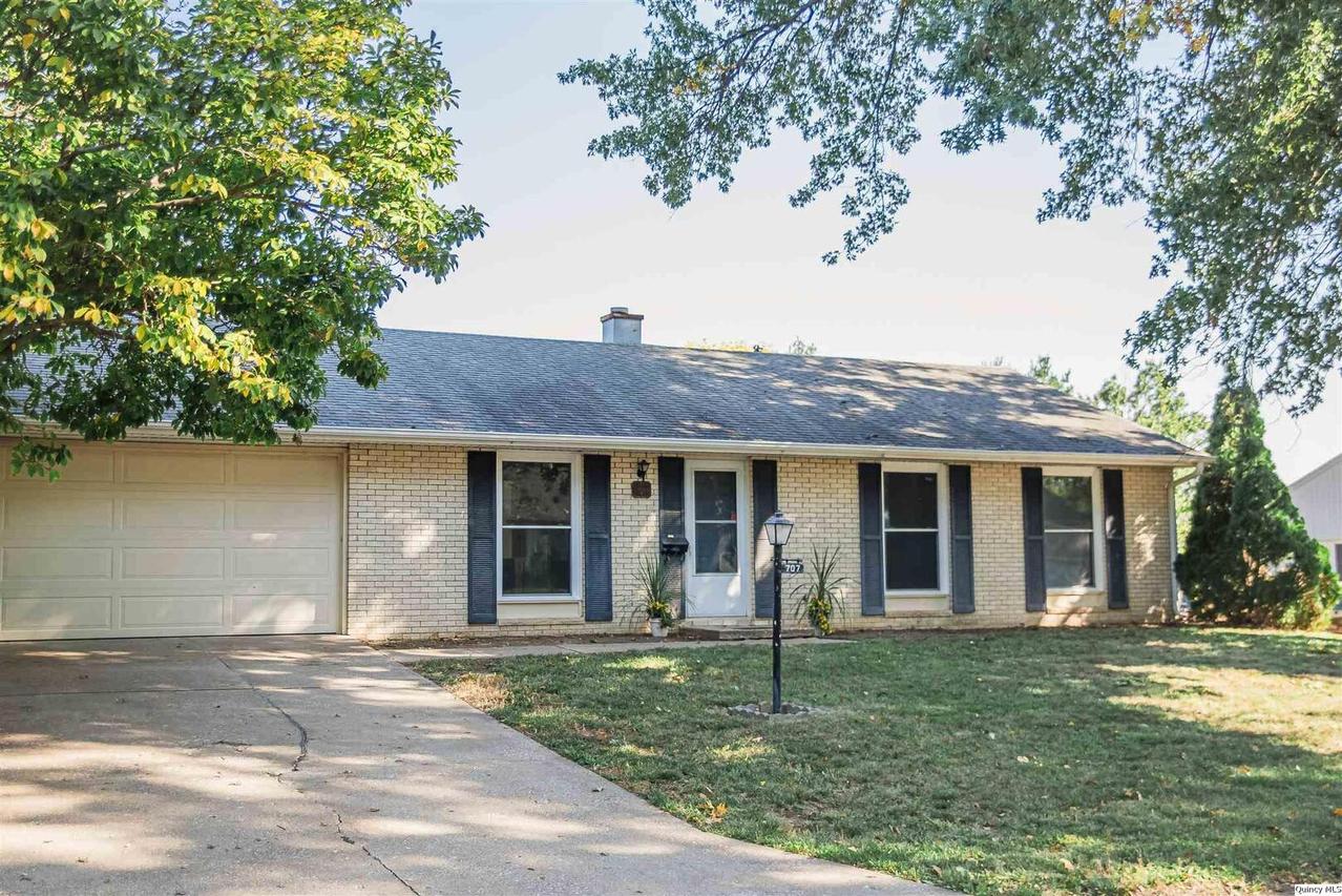 707 Hill And Brook, Quincy, IL 62301