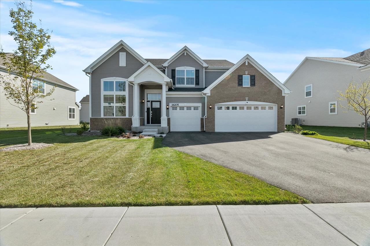 16205 S Summit St., Plainfield, IL 60586