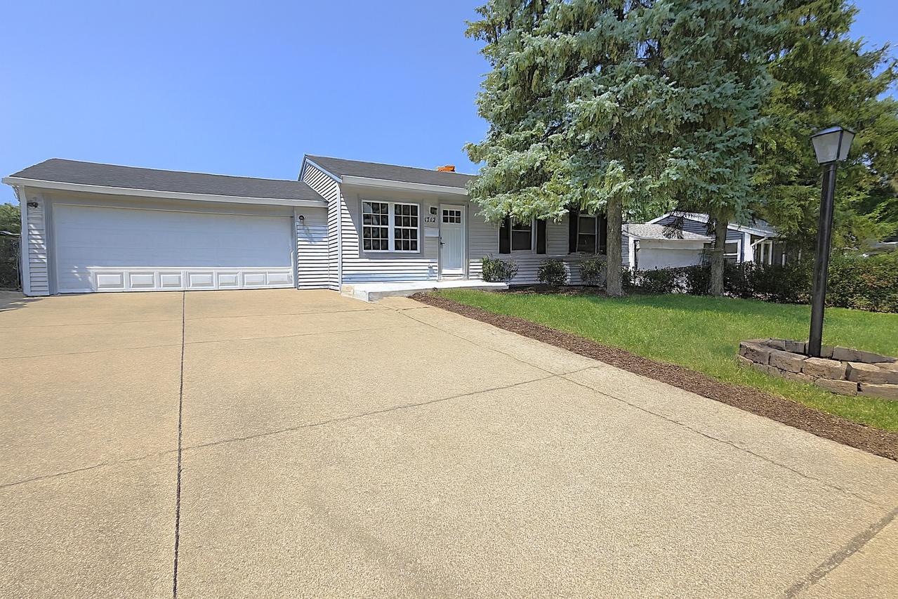 1712 Poplar Ave., Hanover Park, IL 60133