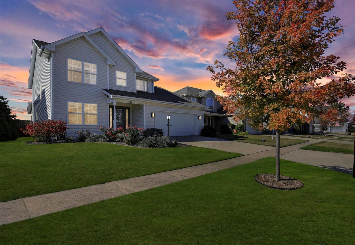 1315 West Ridge Ln., Champaign, IL 61822