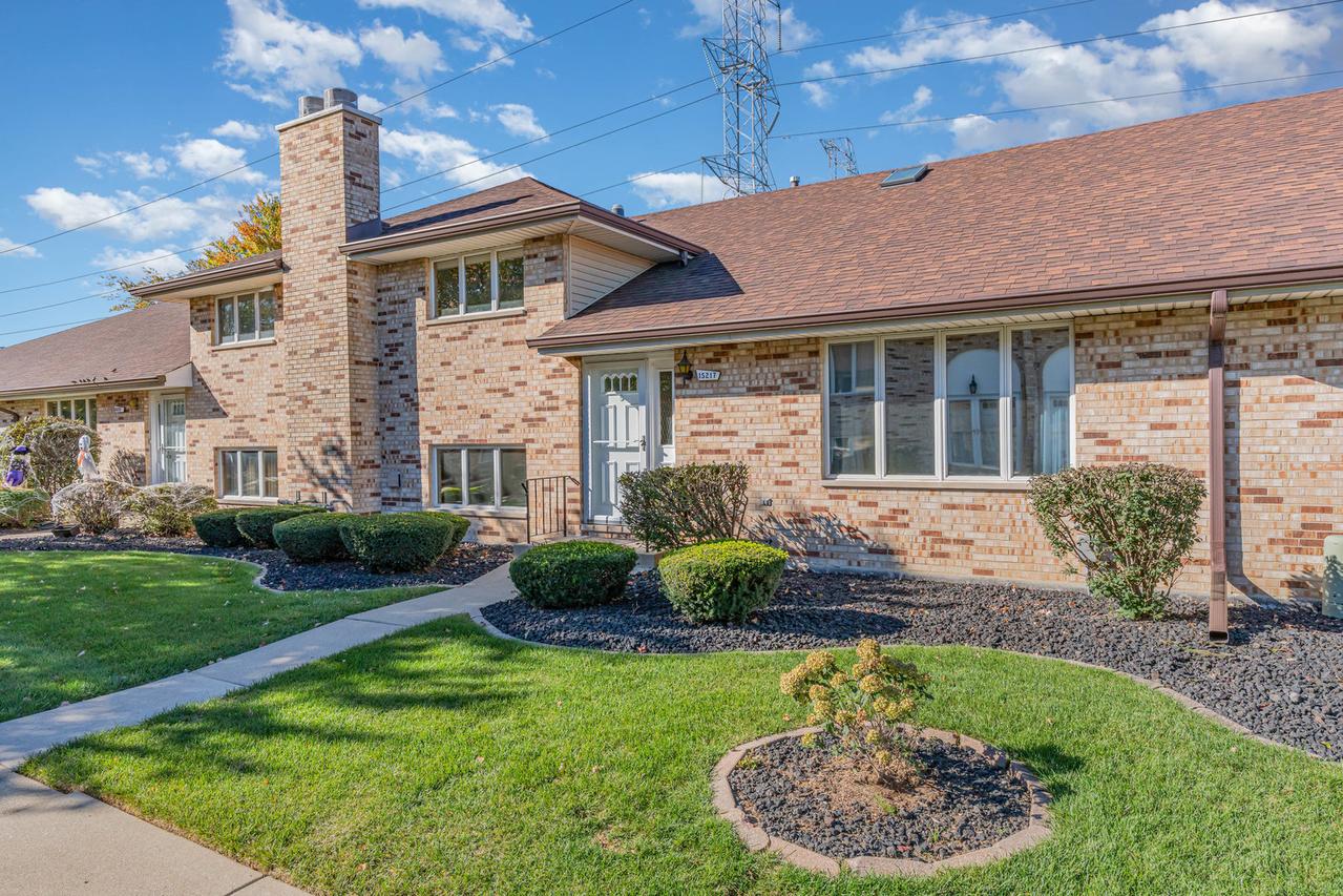 15217 S 74th Ct., Orland Park, IL 60462