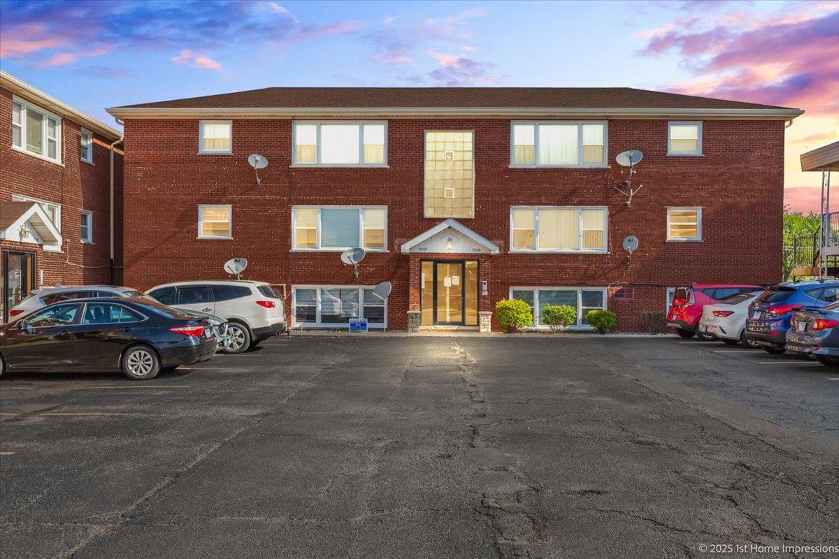 7110 W 107th St. #16, Worth, IL 60482