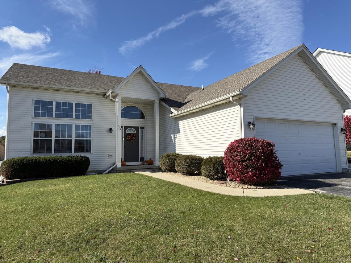 729 River Edge Cir., Ottawa, IL 61350