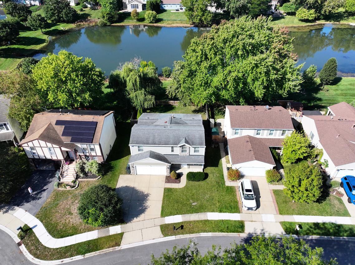4950 Rochester Dr., Hoffman Estates, IL 60010
