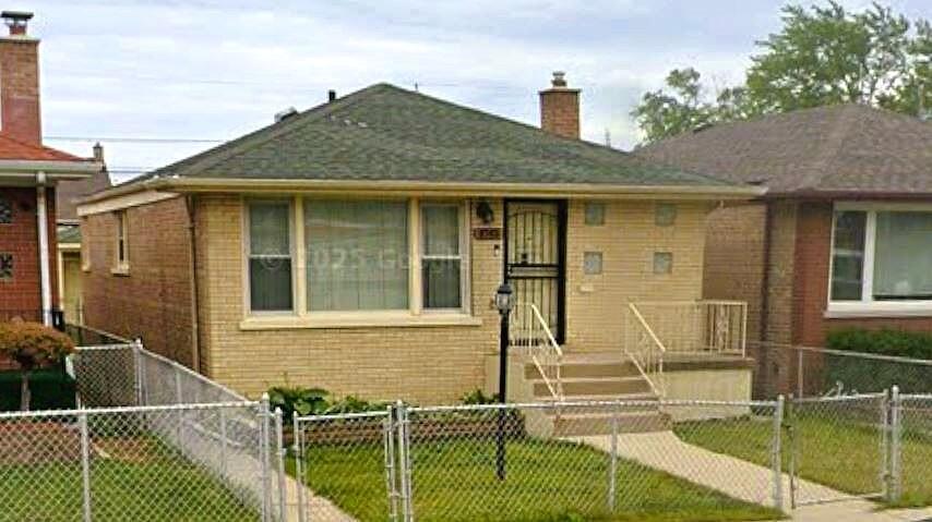 [Address Hidden by Seller], Chicago, IL 60643