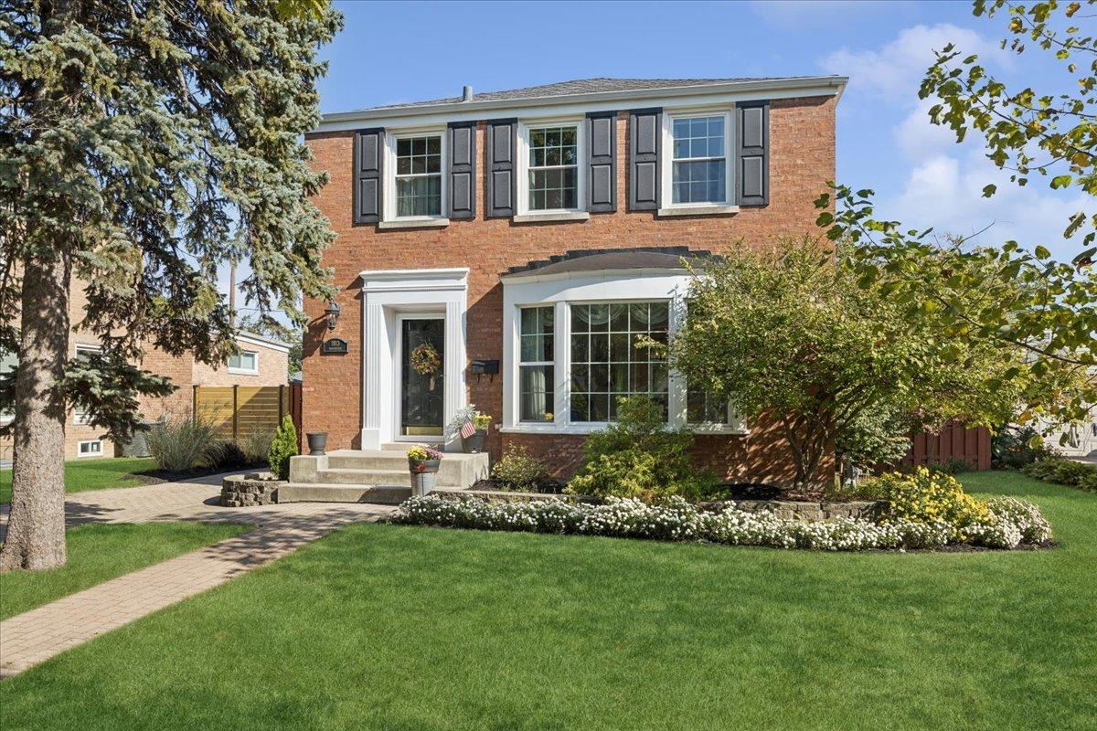 1813 Manchester Ave., Westchester, IL 60154
