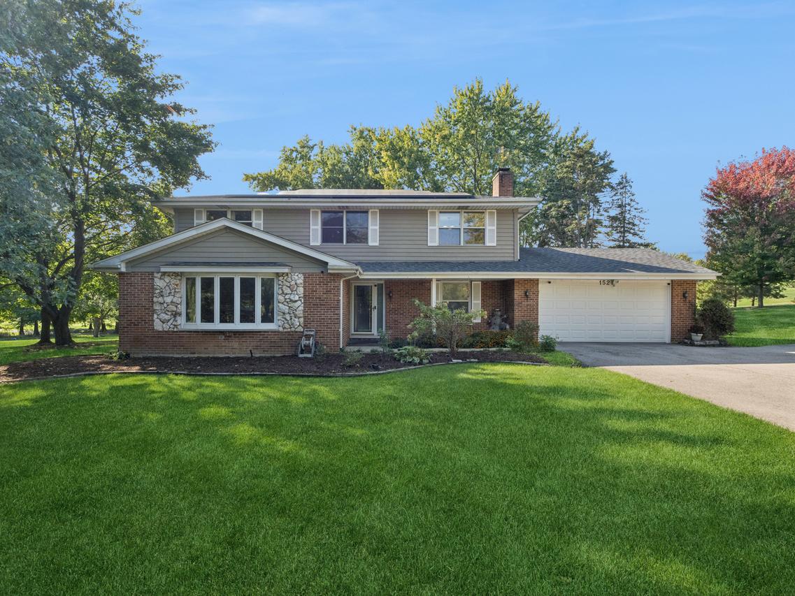 152 S Ela Rd., Barrington, IL 60010