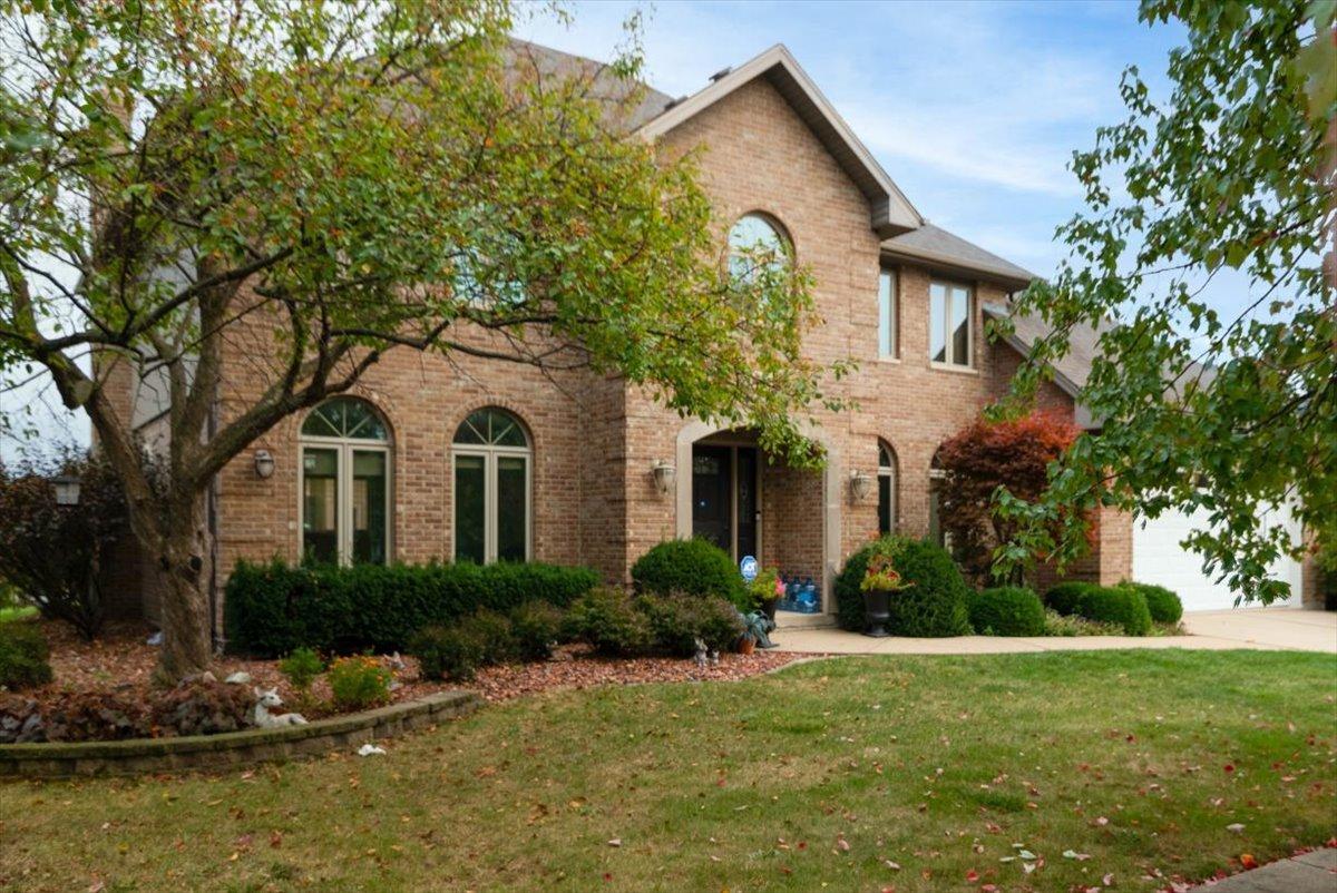 12751 S 100th Ave., Palos Park, IL 60464