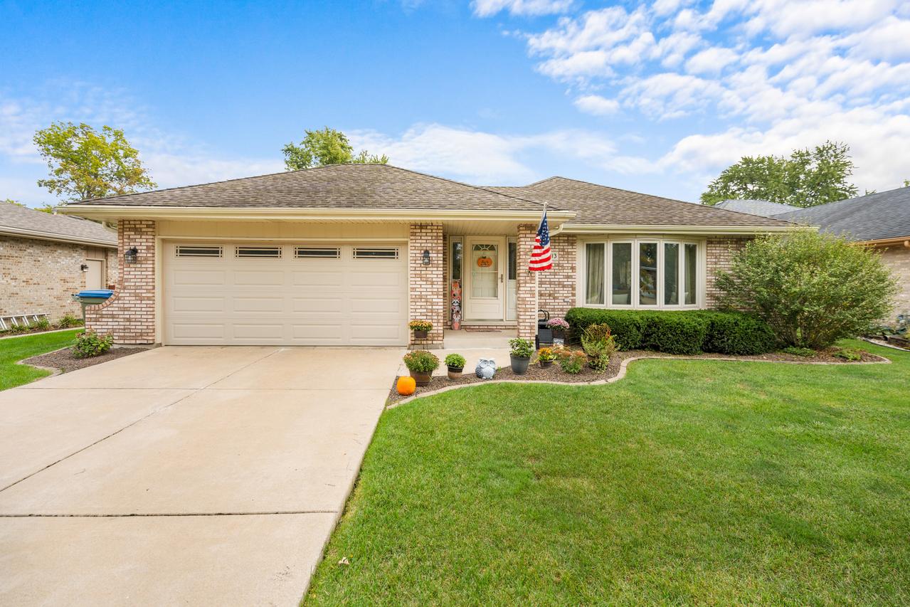17713 66th Ave., Tinley Park, IL 60477