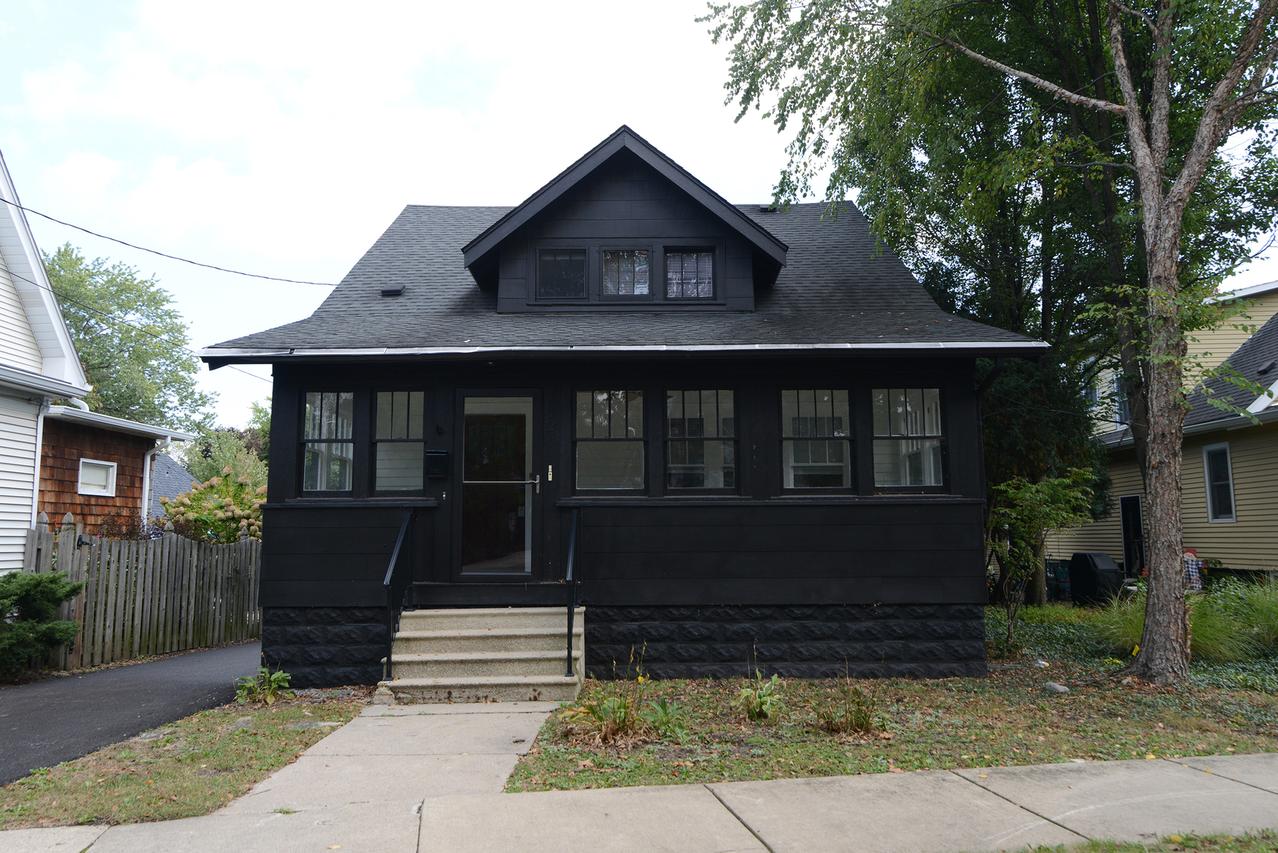 724 S 5th St., St. Charles, IL 60174