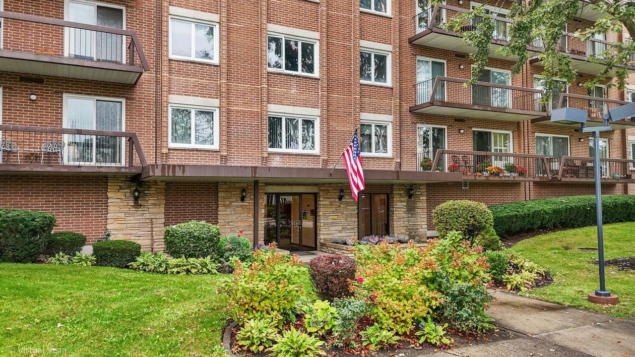 9500 Washington St. #306, Niles, IL 60714
