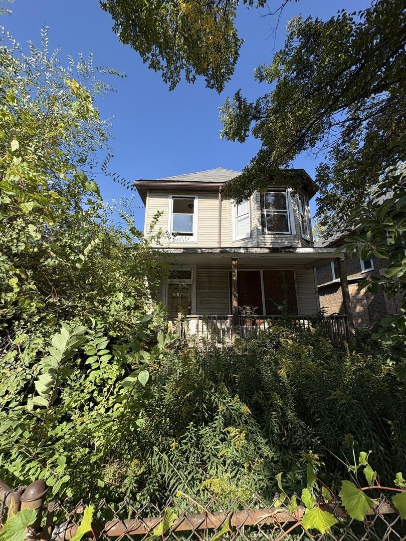 318 W 75th St., Chicago, IL 60620