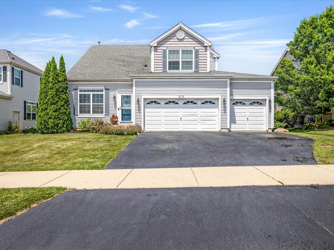 213 Fieldstone Dr., Woodstock, IL 60098