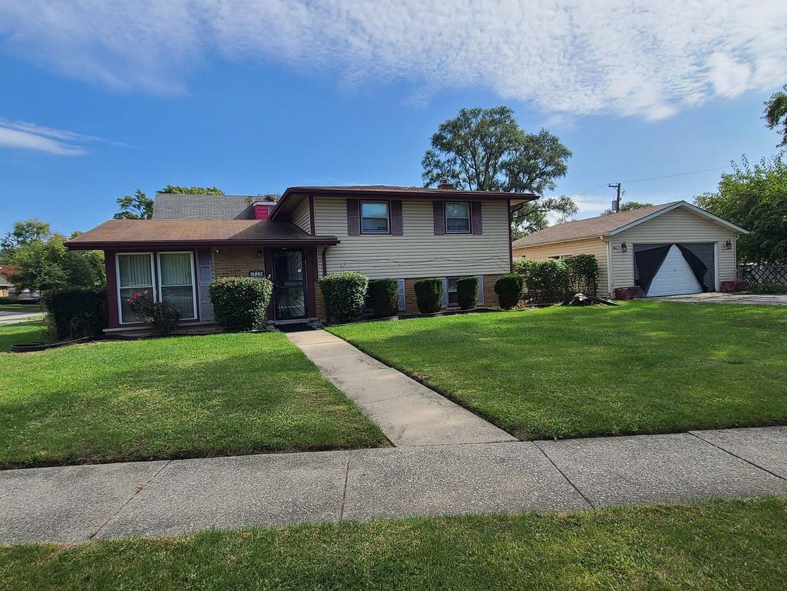 16843 Briargate Dr., Country Club Hills, IL 60478