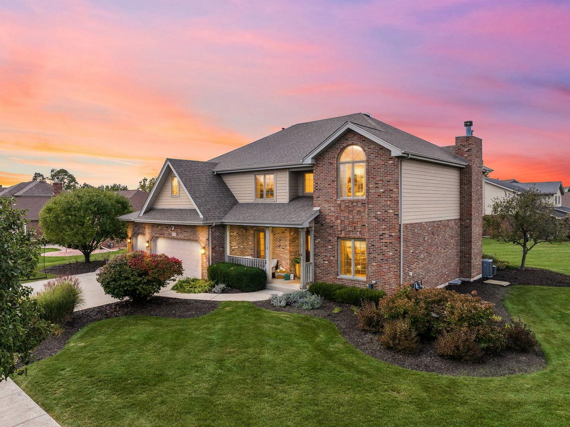 22374 Woodland Ln., Frankfort, IL 60423
