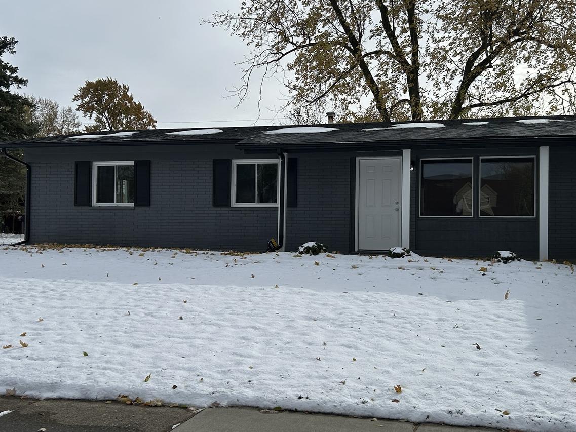 176 Craig Dr., Chicago Heights, IL 60411