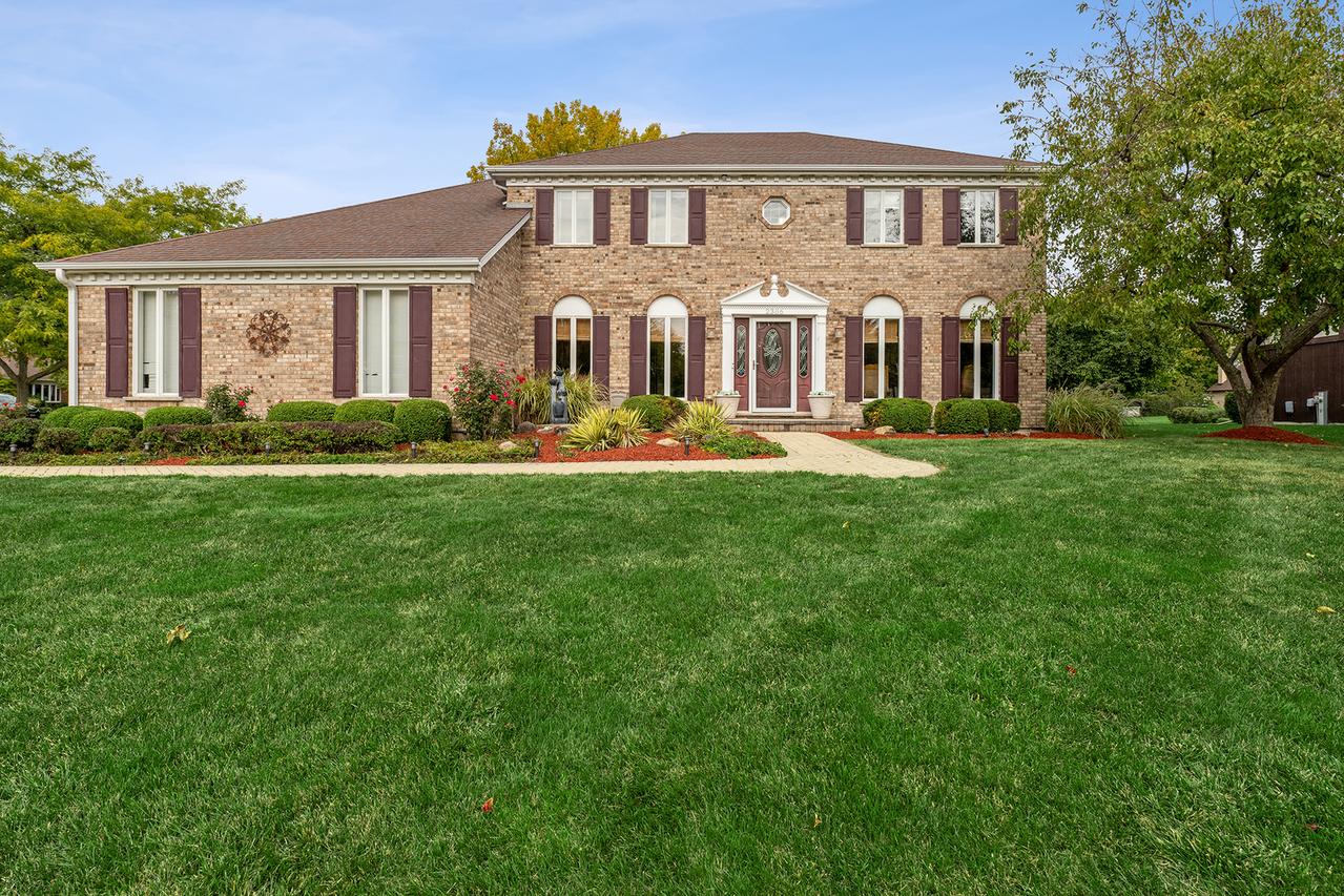 2306 Hanscom Ct., Schaumburg, IL 60193