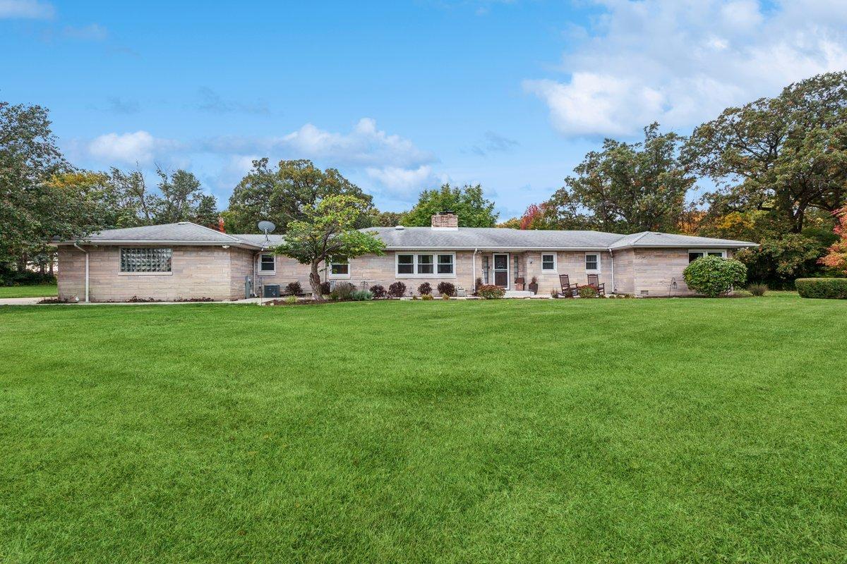 14530 Forest Ln., Lockport, IL 60441