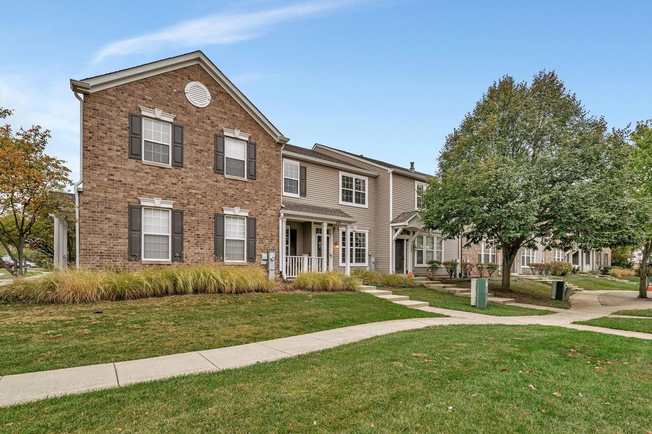235 Springbrook Tr., Oswego, IL 60543