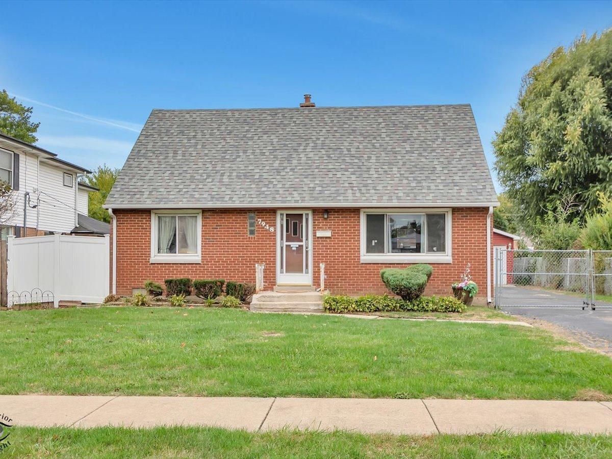 7948 Merrimac Ave., Burbank, IL 60459