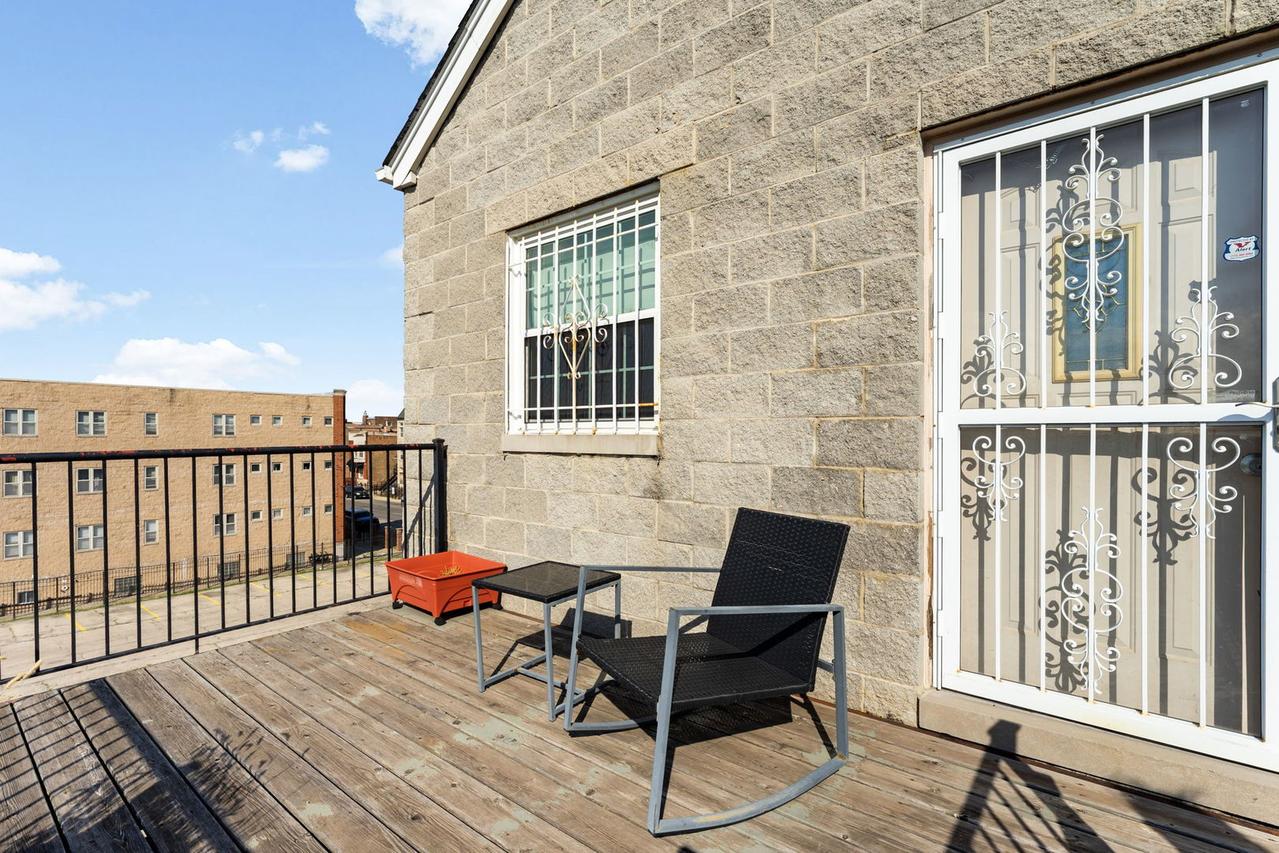 3113 W Warren Blvd. #401, Chicago, IL 60612