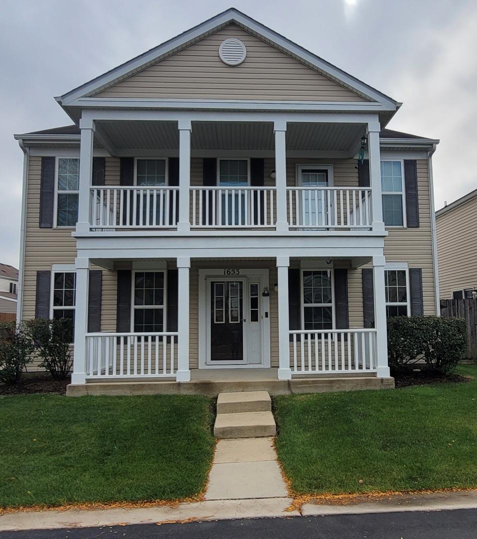 1653 Victoria Park Cir., Aurora, IL 60504
