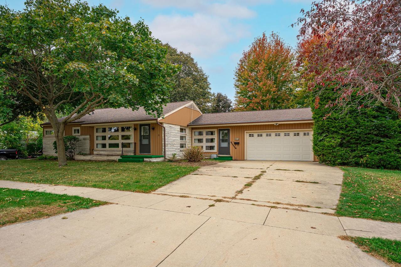 1205 7th Ave., Belvidere, IL 61008