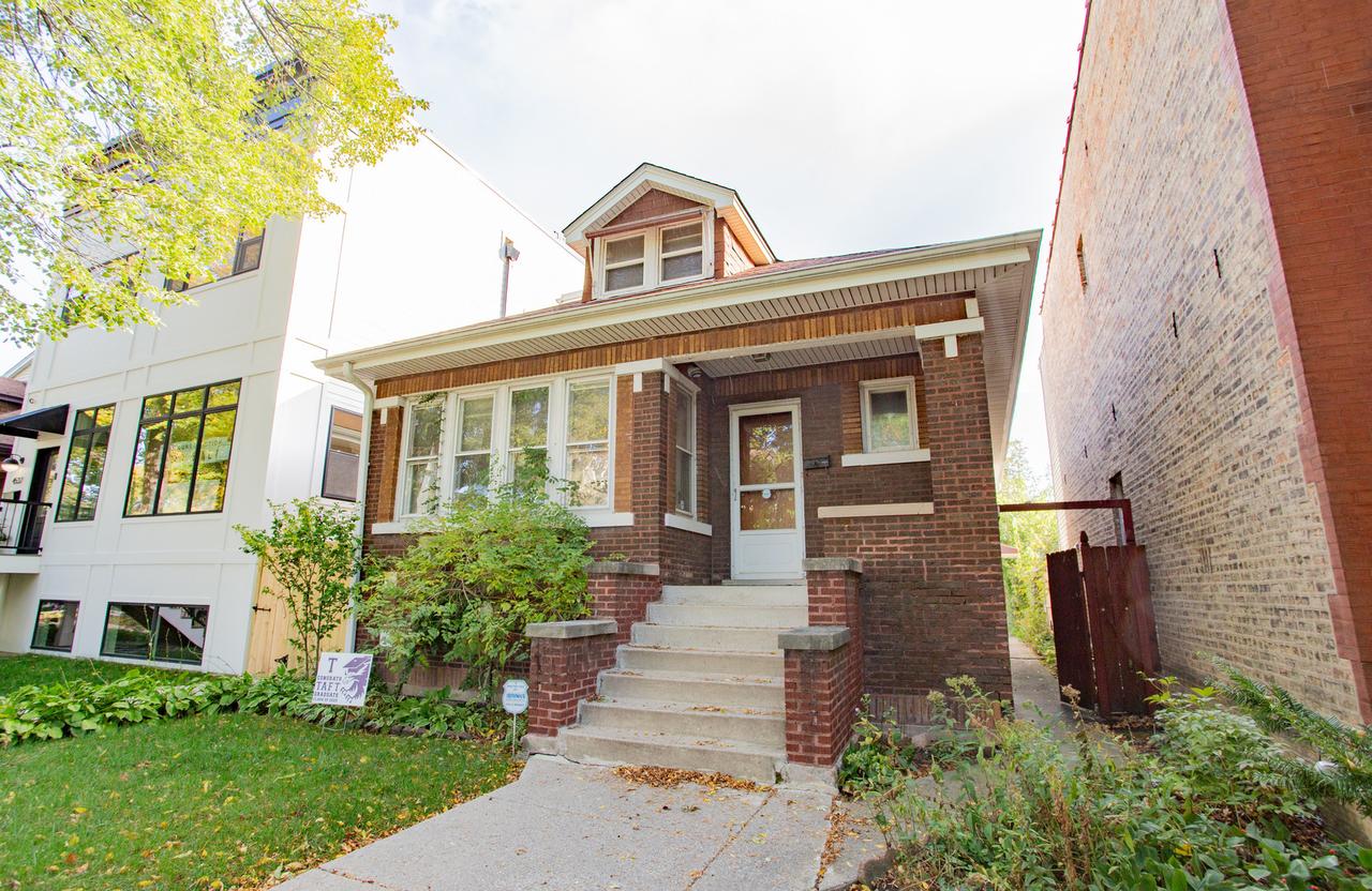 4533 N Karlov Ave., Chicago, IL 60630