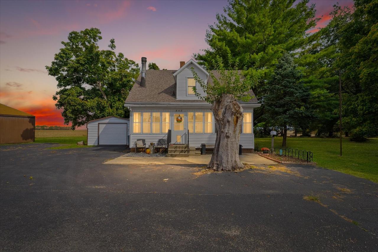 848 N Champaign St., Bement, IL 61813
