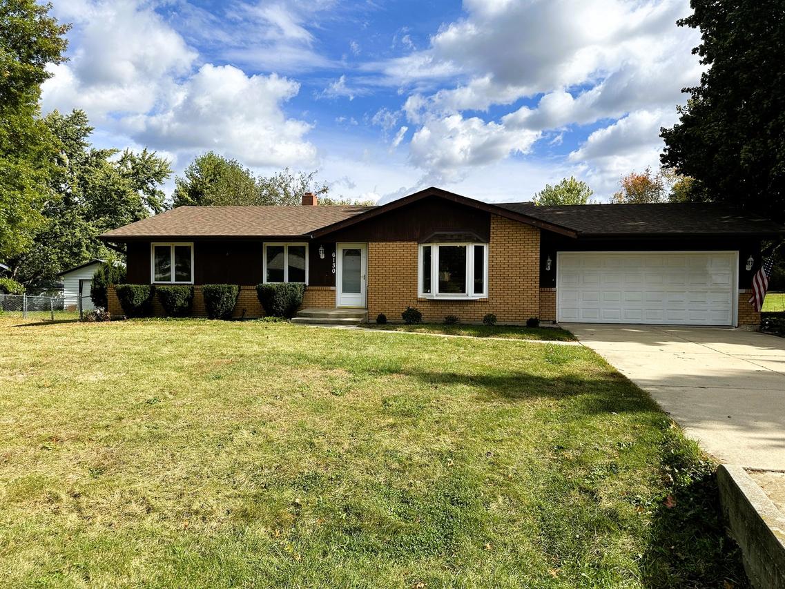 6130 Lockwood Dr., Rockford, IL 61109