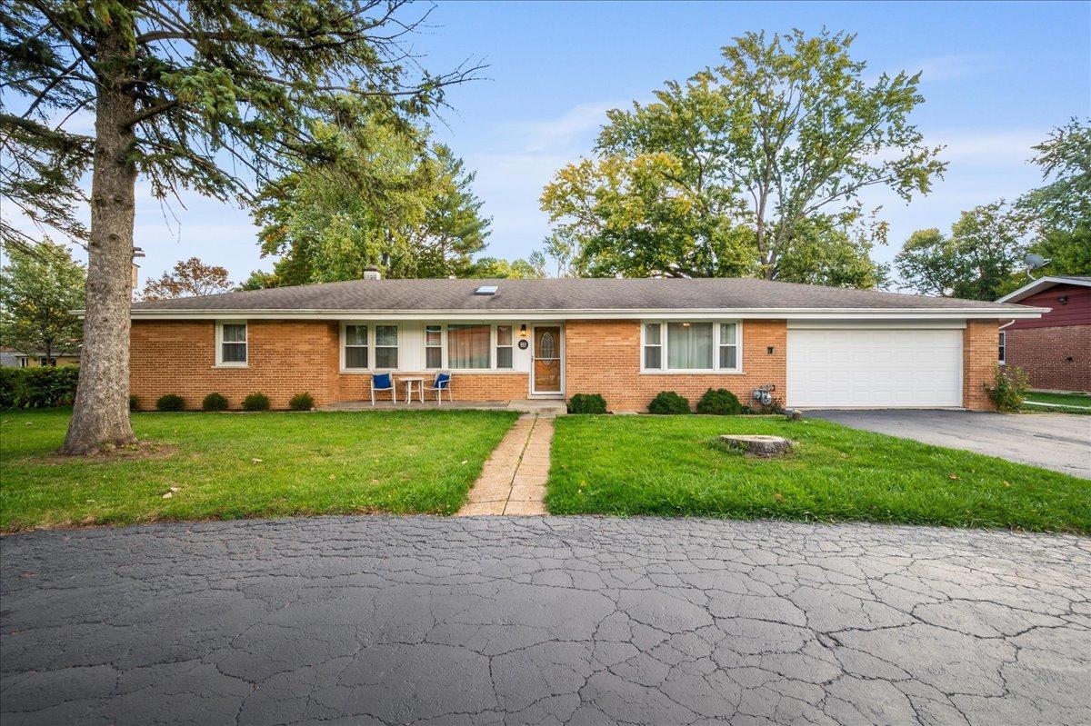 203 Coldren Dr., Prospect Heights, IL 60070