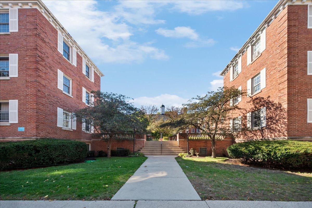 340 Ridge Ave. #1, Evanston, IL 60202