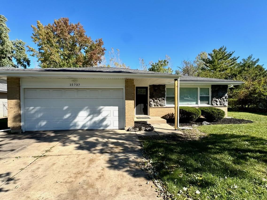 15737 Dante Dr., South Holland, IL 60473