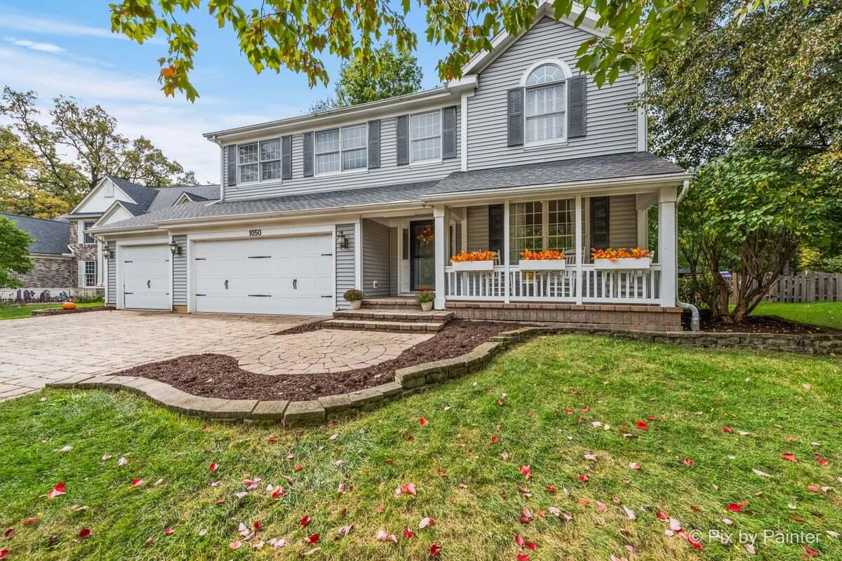 1050 Williamsburg Cir., Grayslake, IL 60030