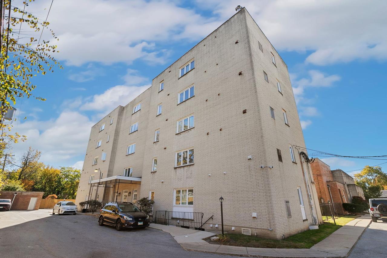 11551 S Western Ave. #C4C, Chicago, IL 60643