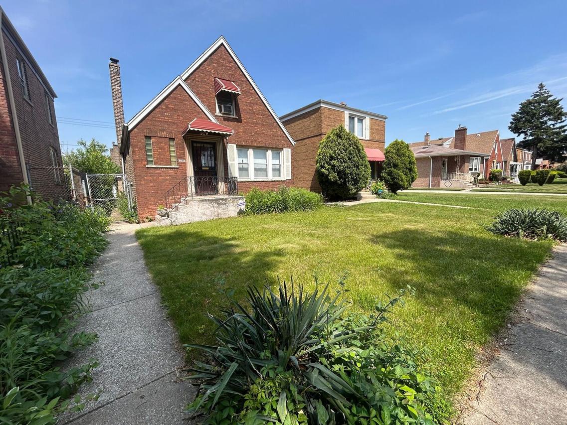 [Address Hidden by Seller], Chicago, IL 60619