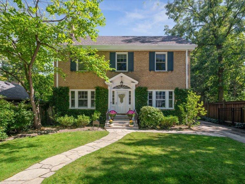 305 Poplar St., Winnetka, IL 60093