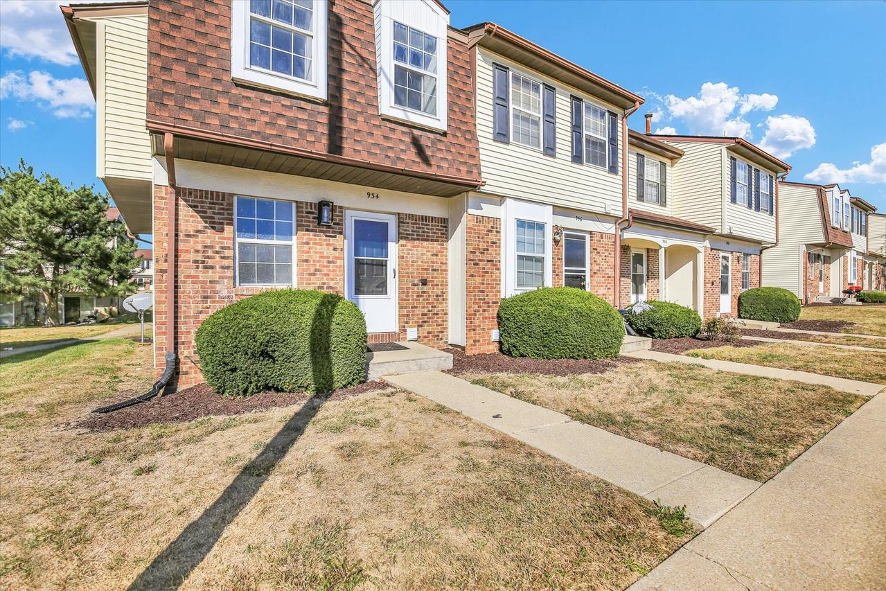 934 Pomona Dr., Champaign, IL 61822