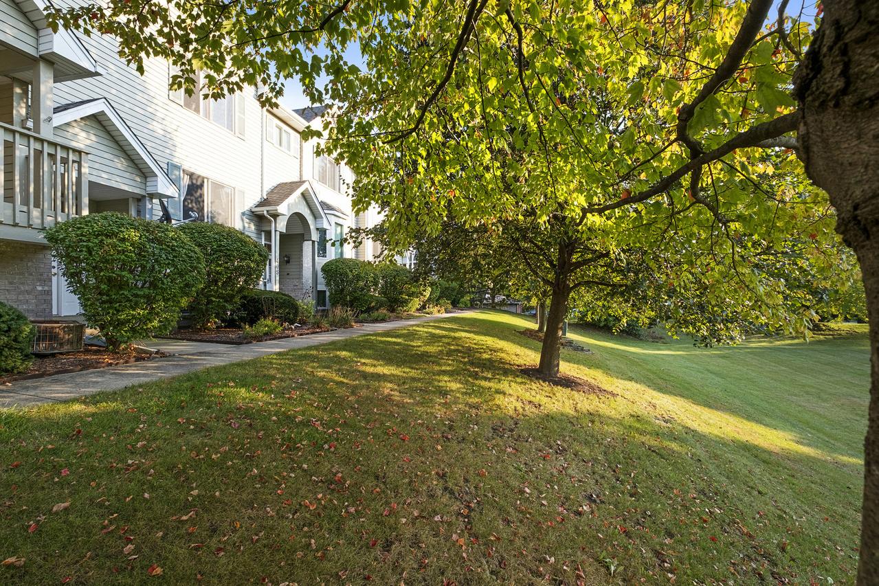 403 E Willow St., Elburn, IL 60119