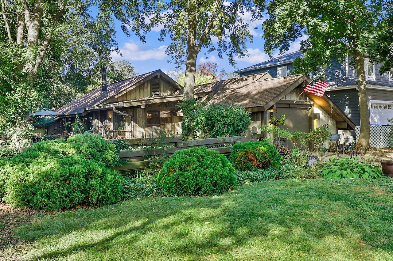 1412 Sycamore Ln., Northbrook, IL 60062