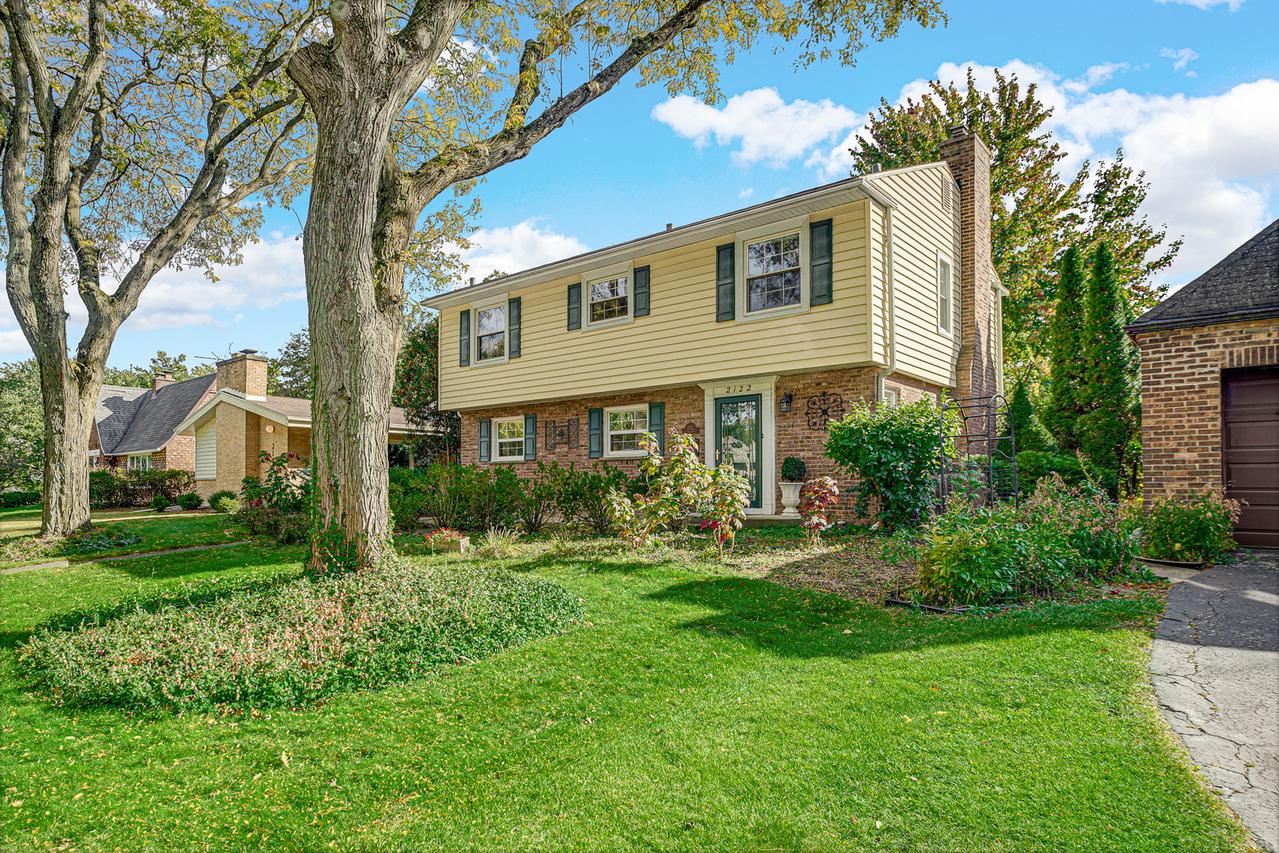2122 Evans Rd., Flossmoor, IL 60422