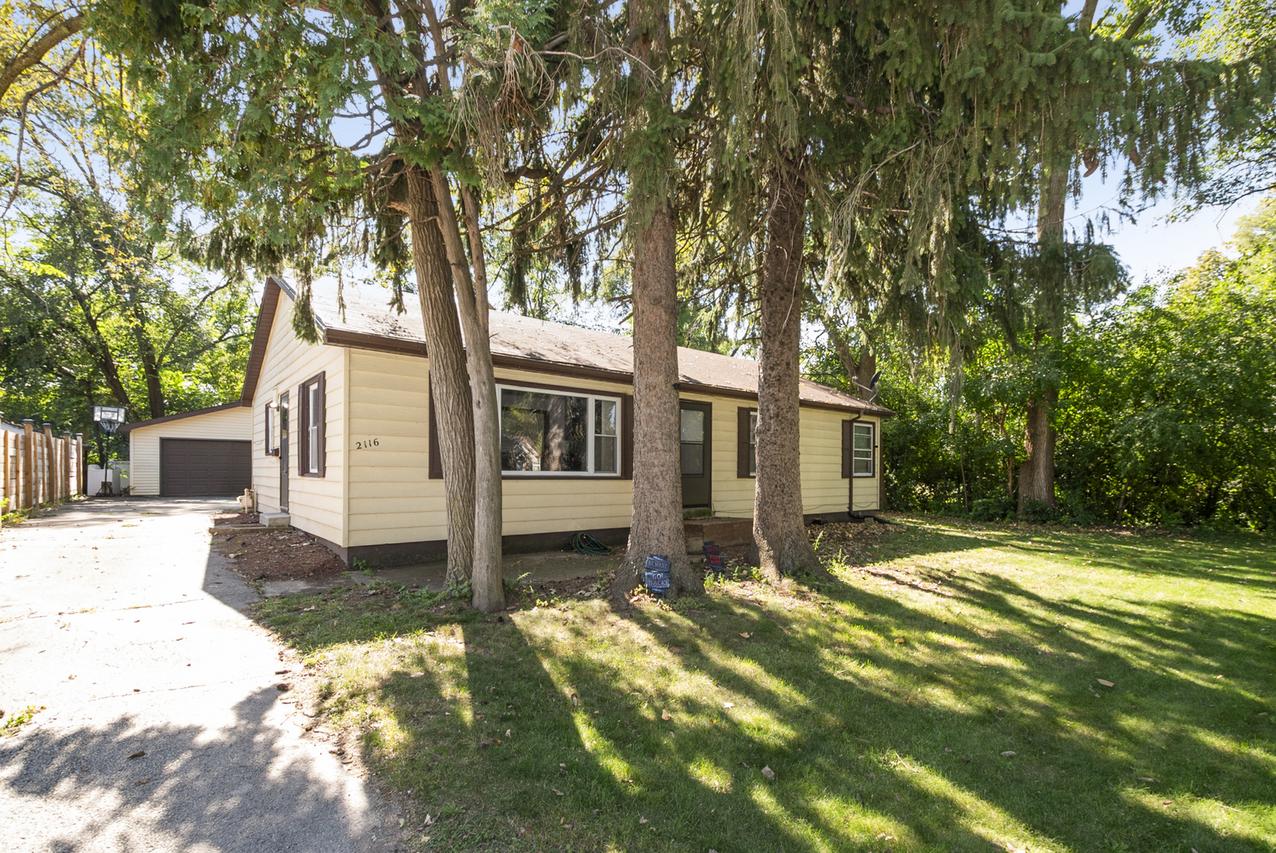 2116 Hanover St., Joliet, IL 60433