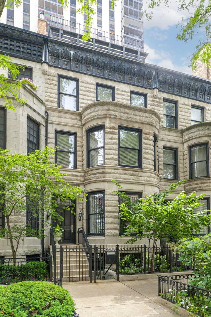 69 E Cedar St., Chicago, IL 60611