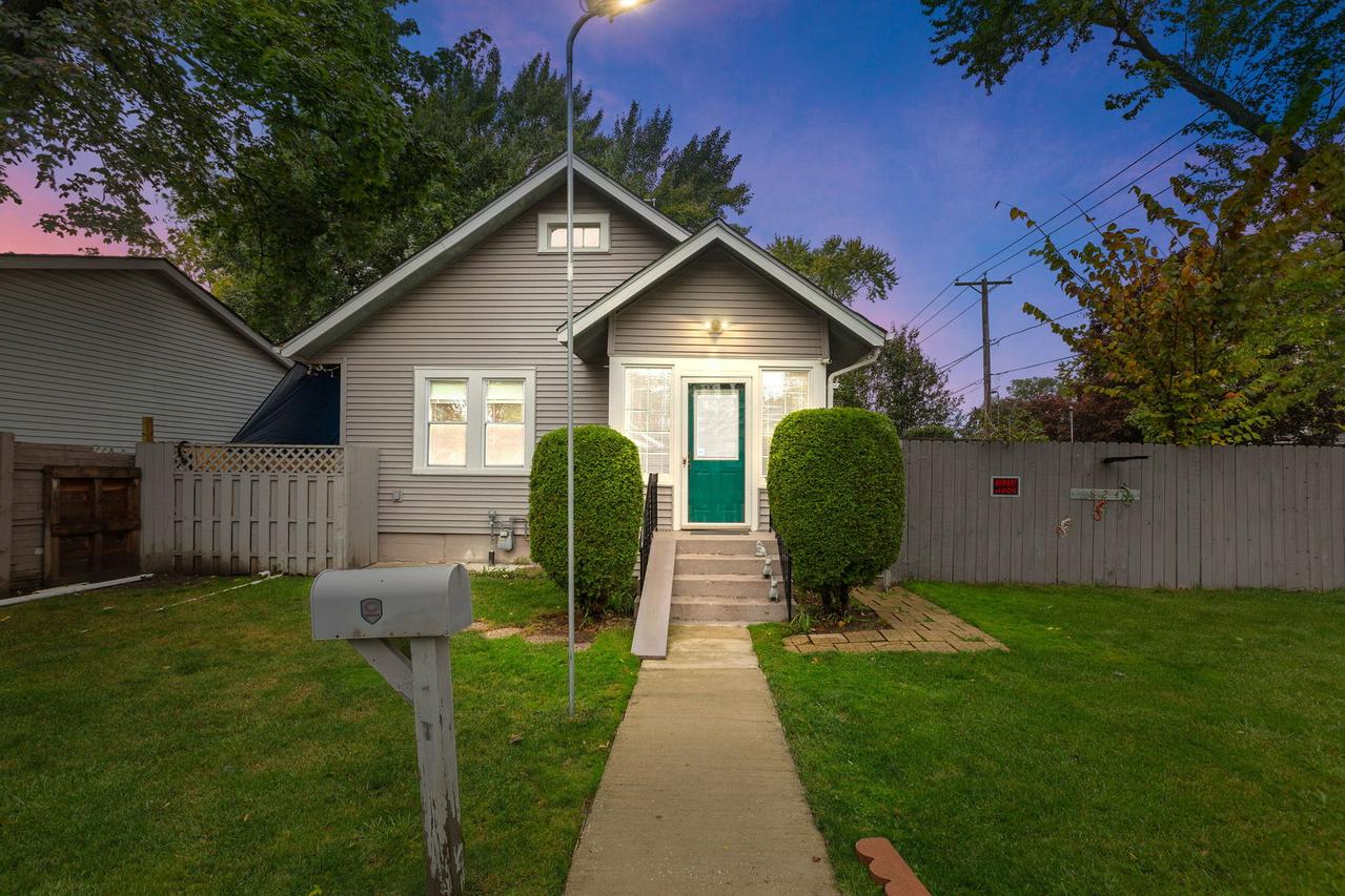 824 N Butrick St., Waukegan, IL 60085