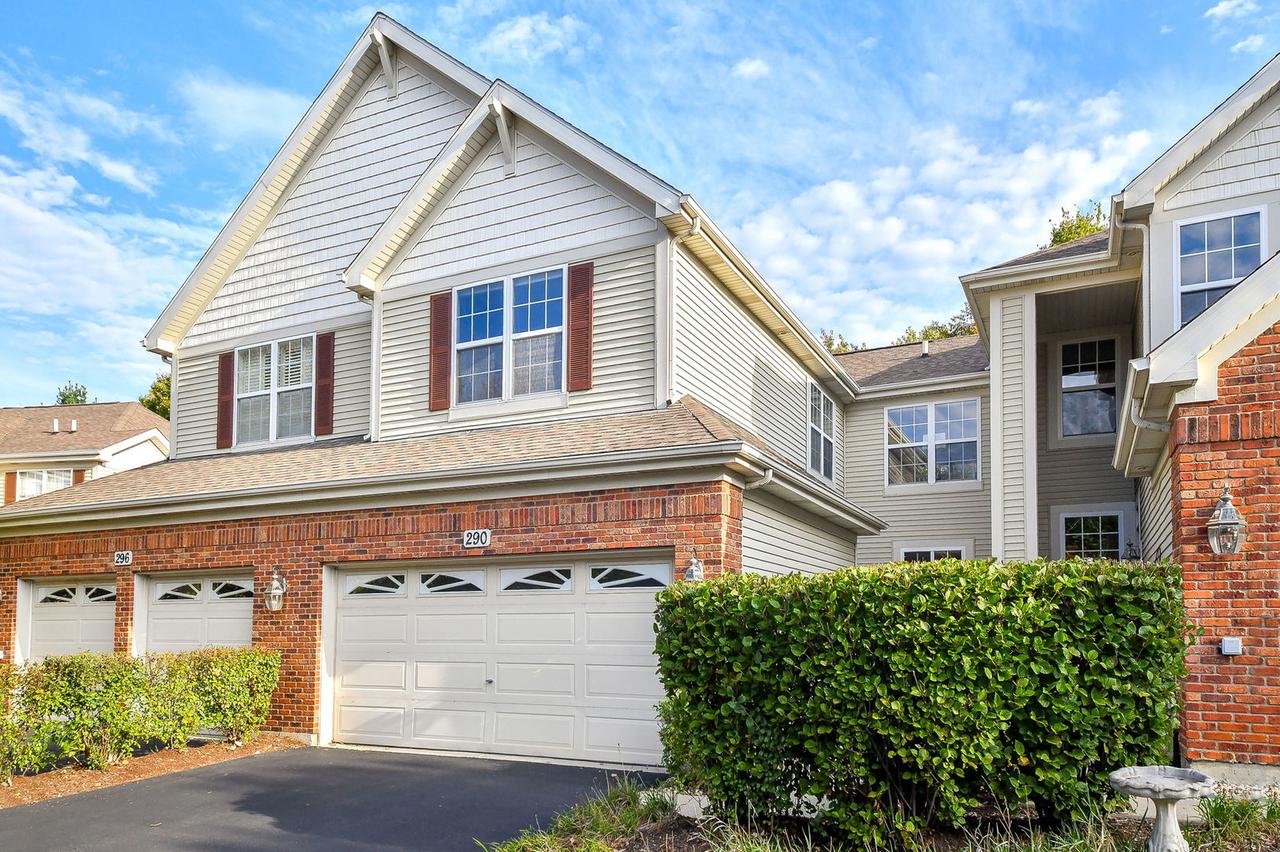 290 Remington Dr., St. Charles, IL 60175