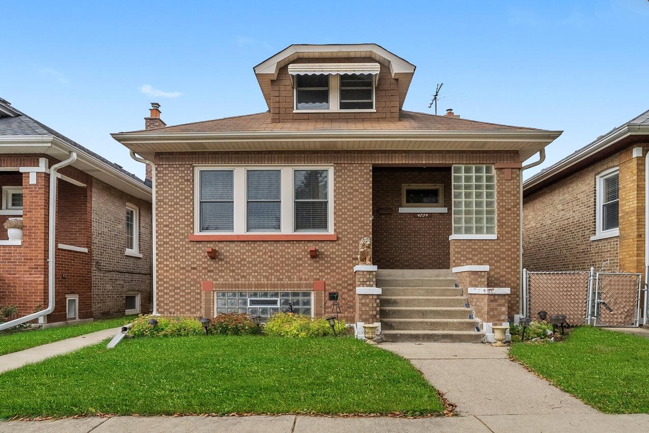 4234 N Ozark Ave., Norridge, IL 60706