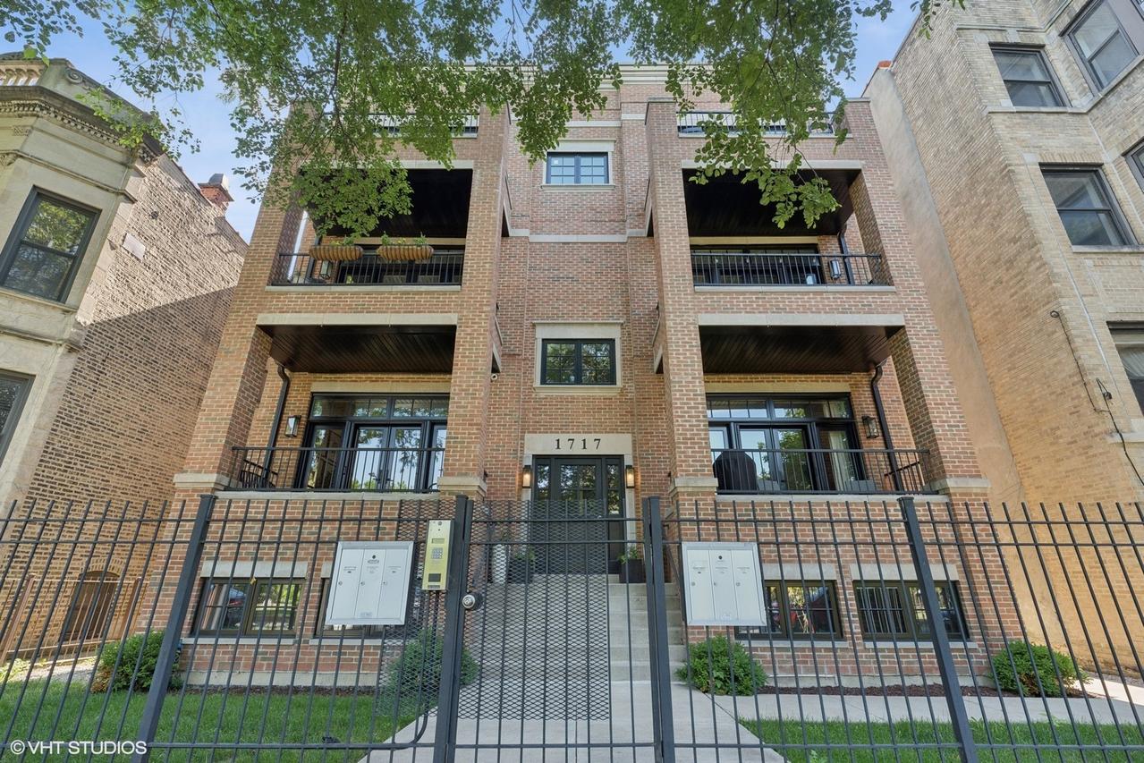 1717 N Humboldt Blvd. #2N, Chicago, IL 60647