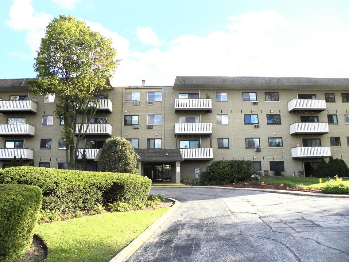 290 N Westgate Rd. #200, Mount Prospect, IL 60056