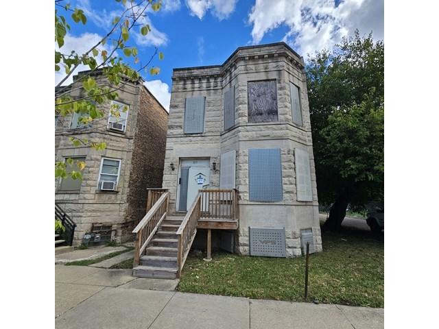 925 S Springfield Ave., Chicago, IL 60624