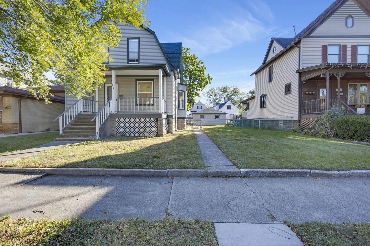13331 S Commercial Ave., Chicago, IL 60633